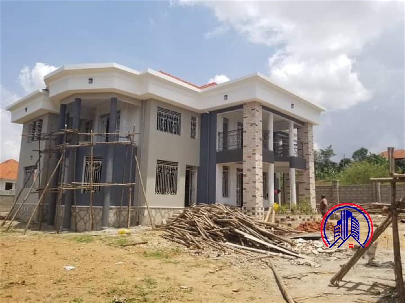 Storeyed house for sale in Lubowa Wakiso