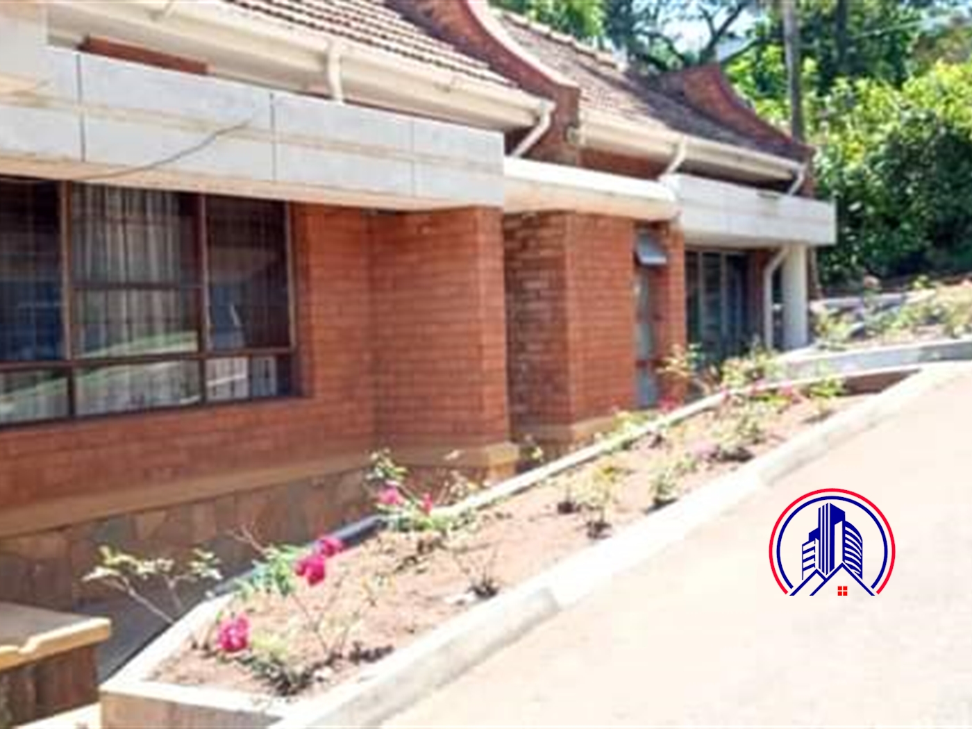 Bungalow for sale in Kololo Kampala