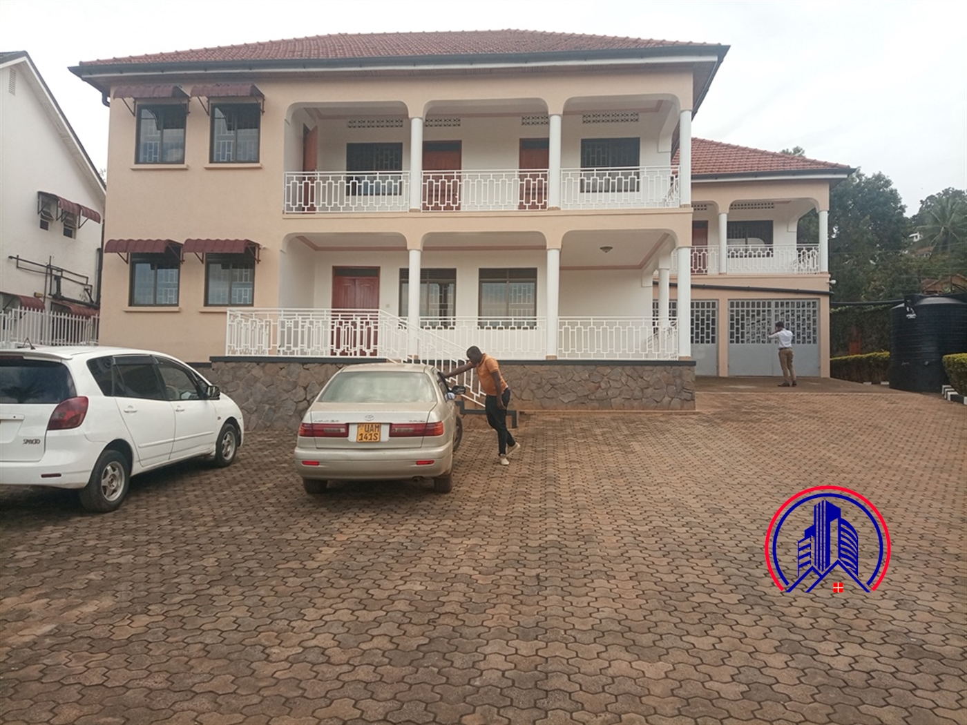 Storeyed house for rent in Muyenga Kampala