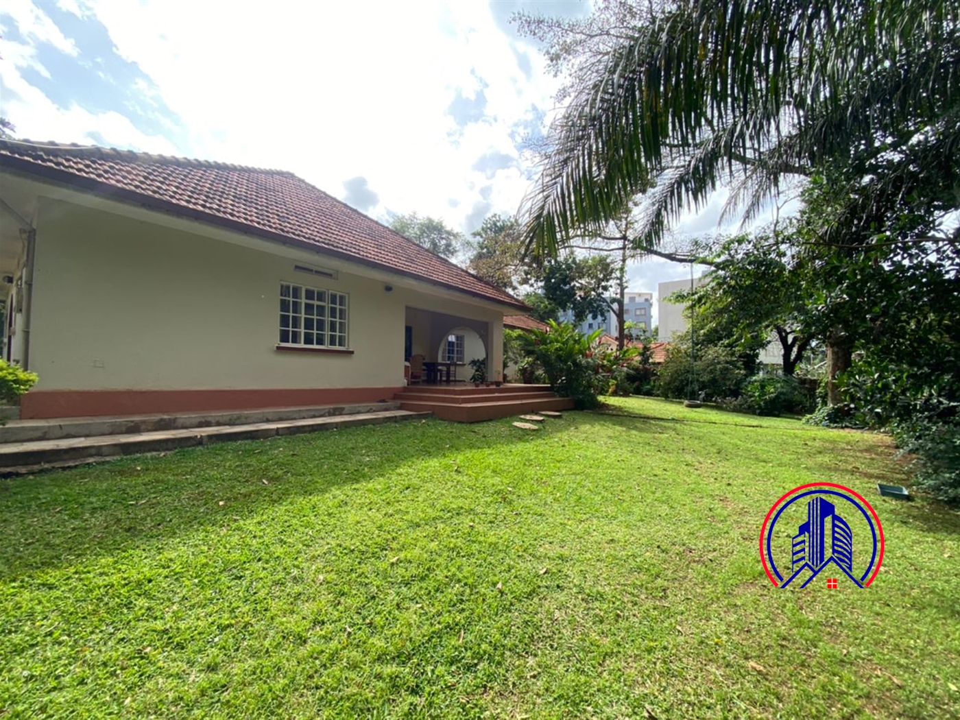 Bungalow for rent in Kololo Kampala