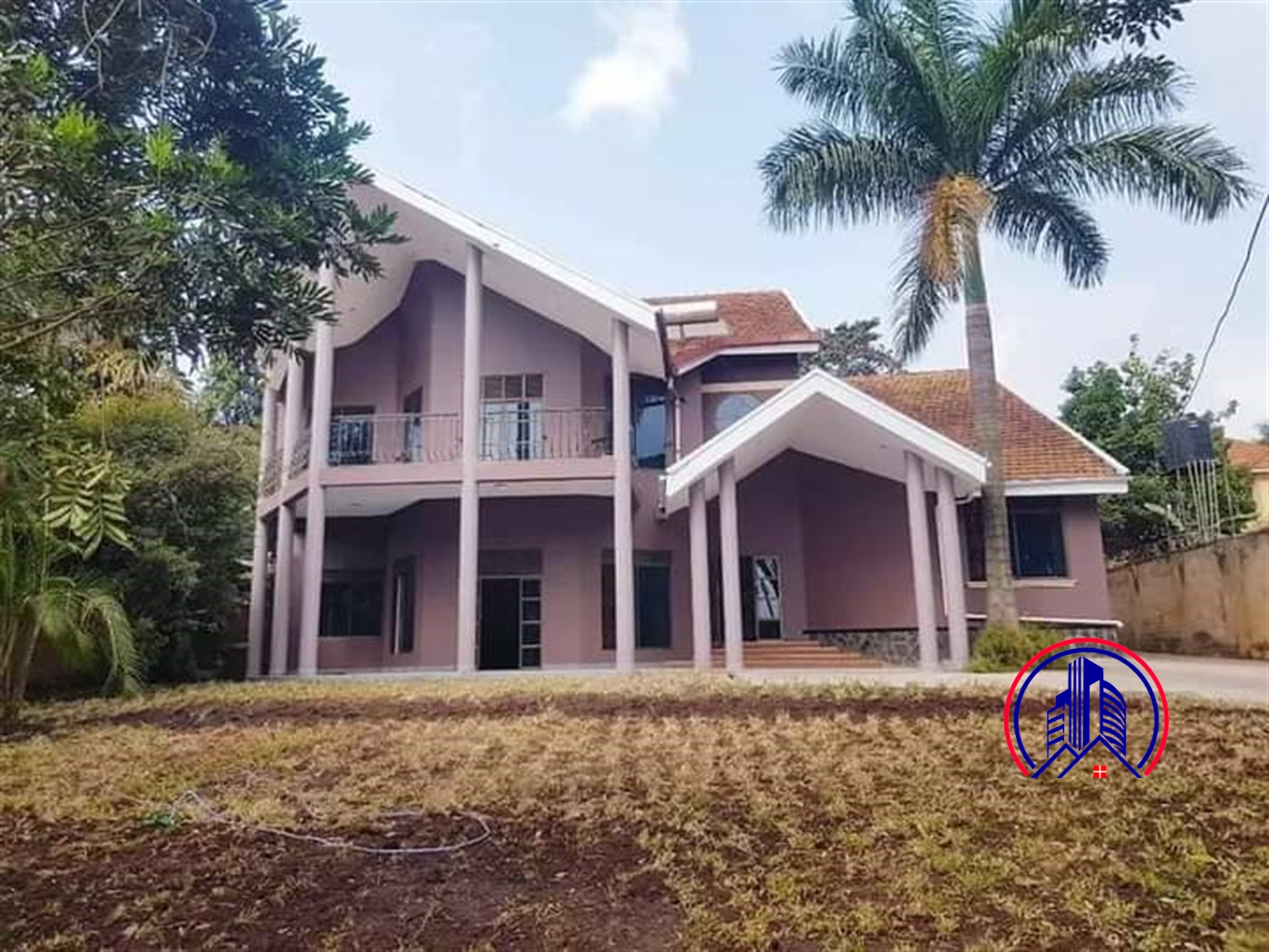 Storeyed house for rent in Muyenga Kampala