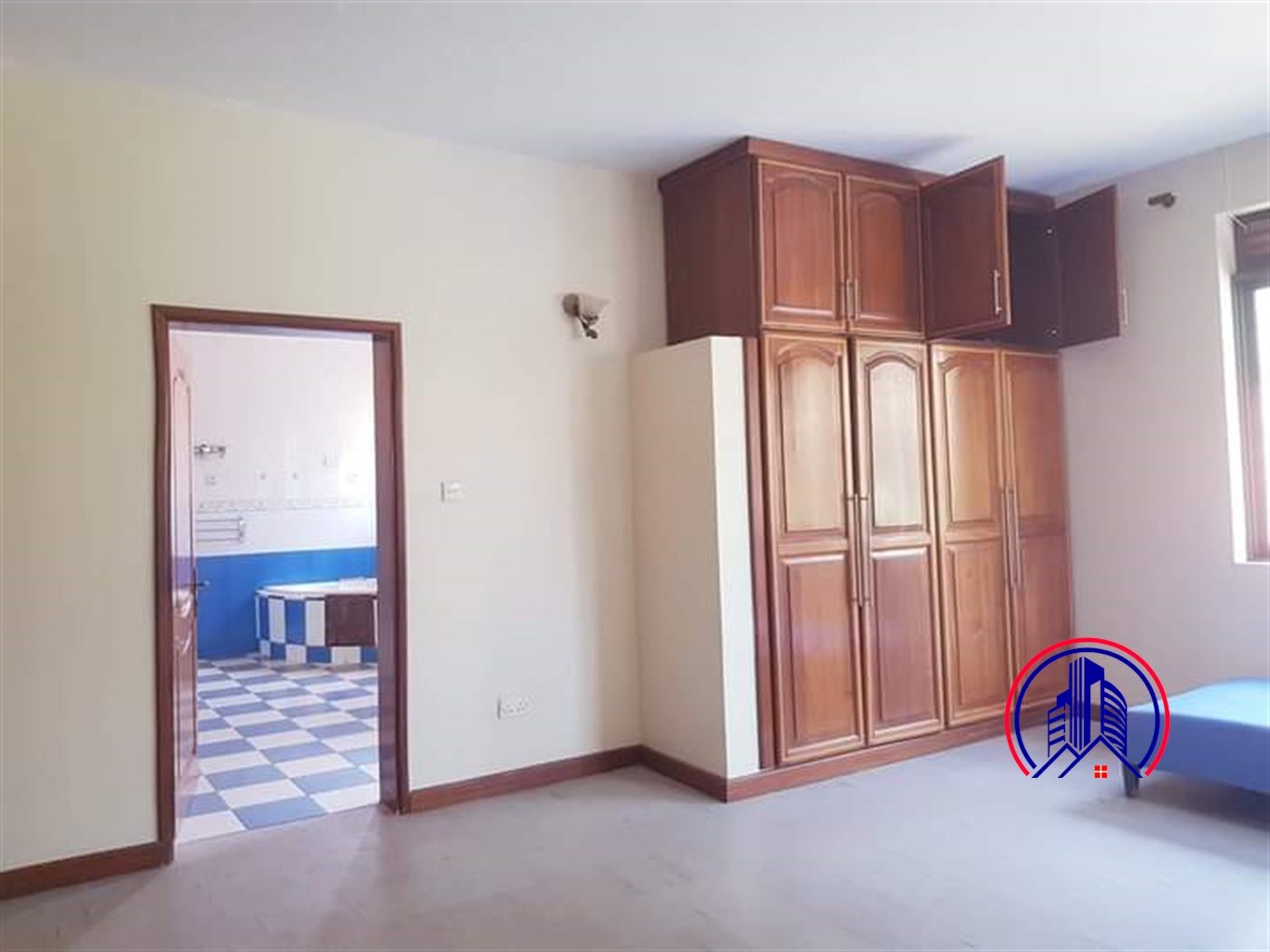 Storeyed house for rent in Muyenga Kampala