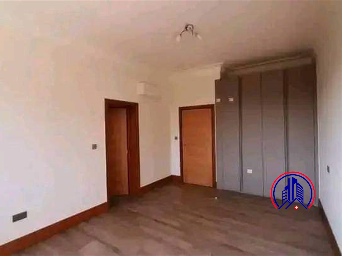 Apartment for sale in Bugoloobi Kampala