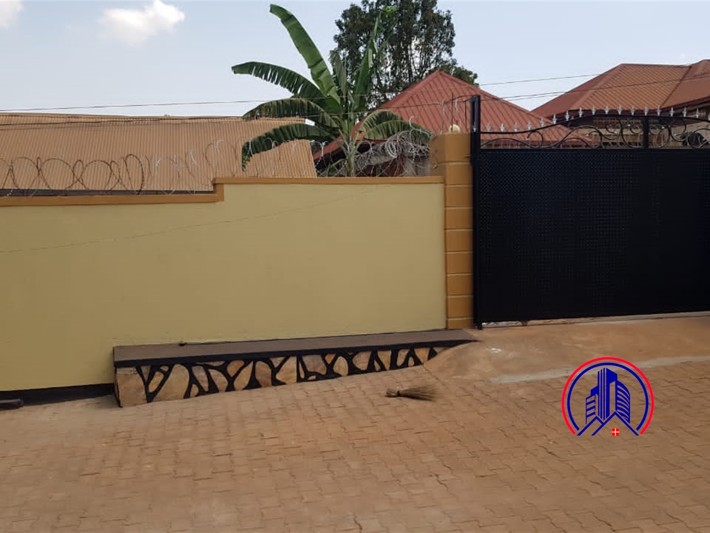 Bungalow for sale in Kitende Wakiso