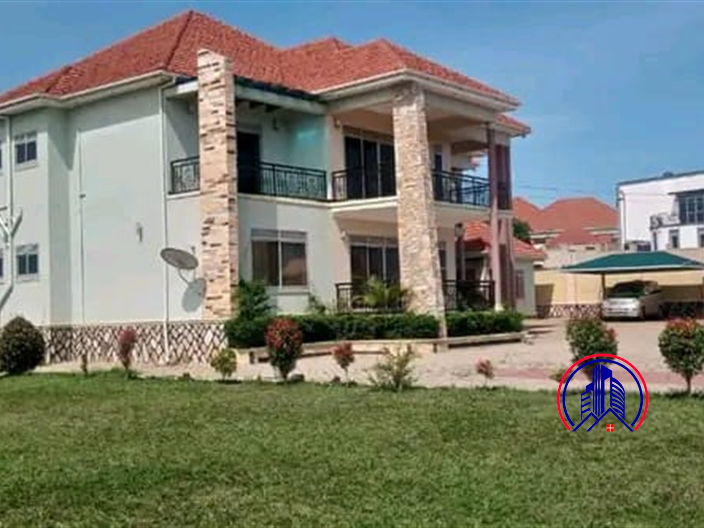 Storeyed house for rent in Bwebajja Wakiso