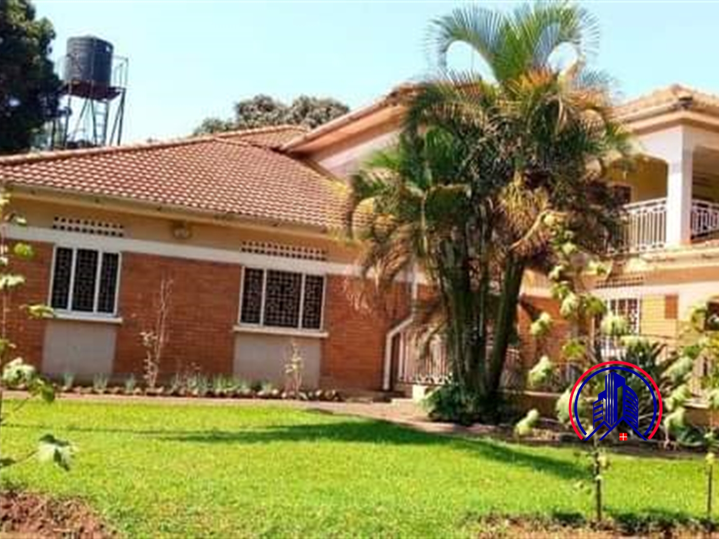 Storeyed house for sale in Kireka Wakiso