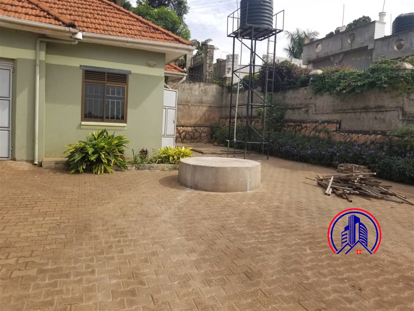 Bungalow for rent in Bwebajja Wakiso