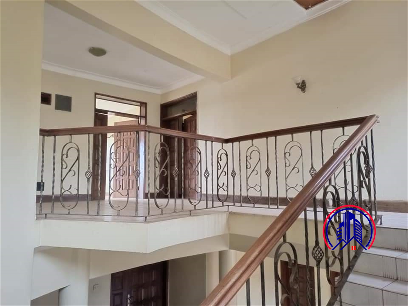 Storeyed house for rent in Mutugo Kampala