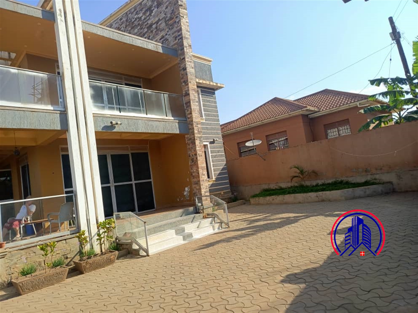 Storeyed house for sale in Manyagwa Wakiso