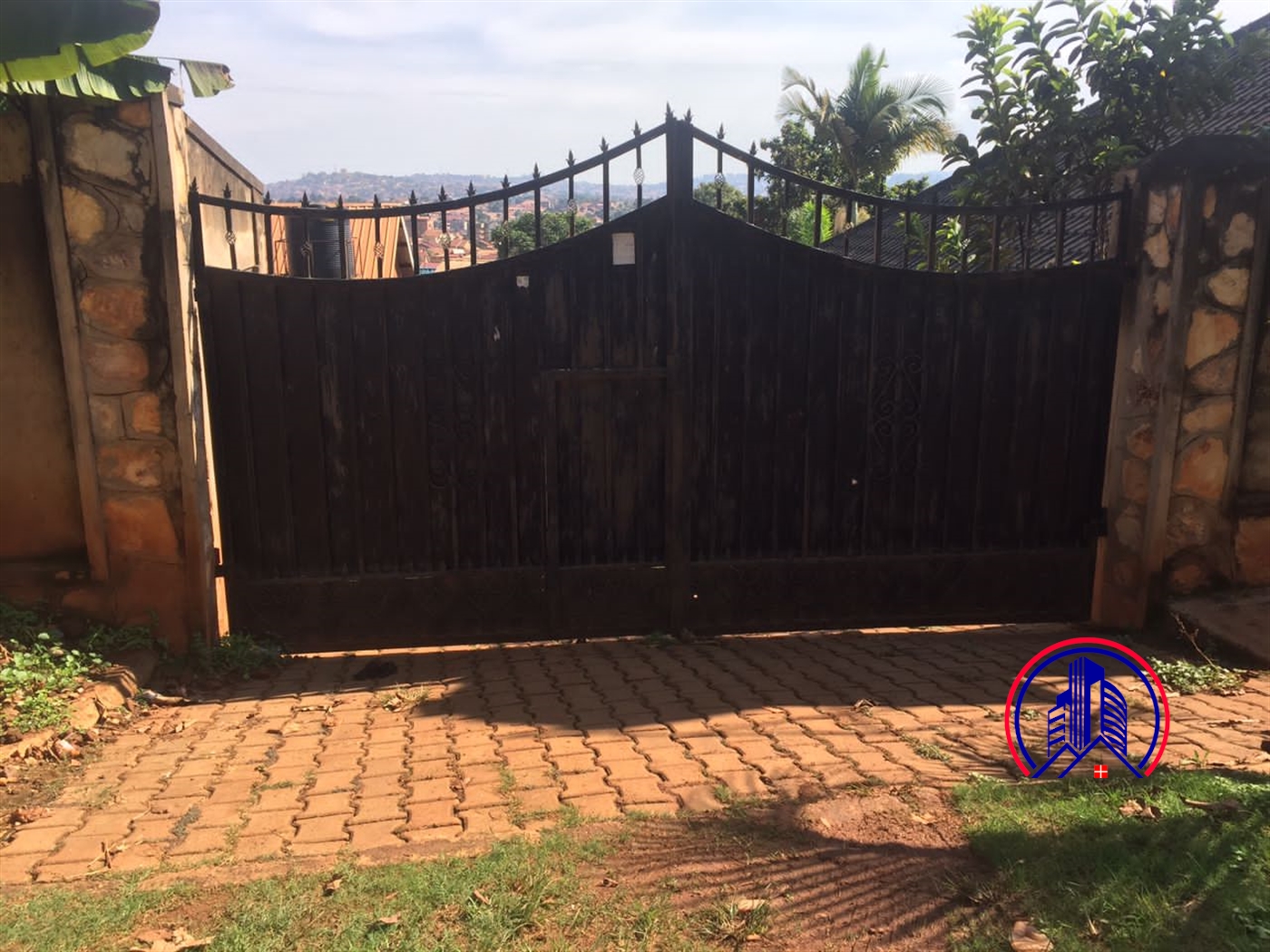 Bungalow for sale in Makindye Kampala