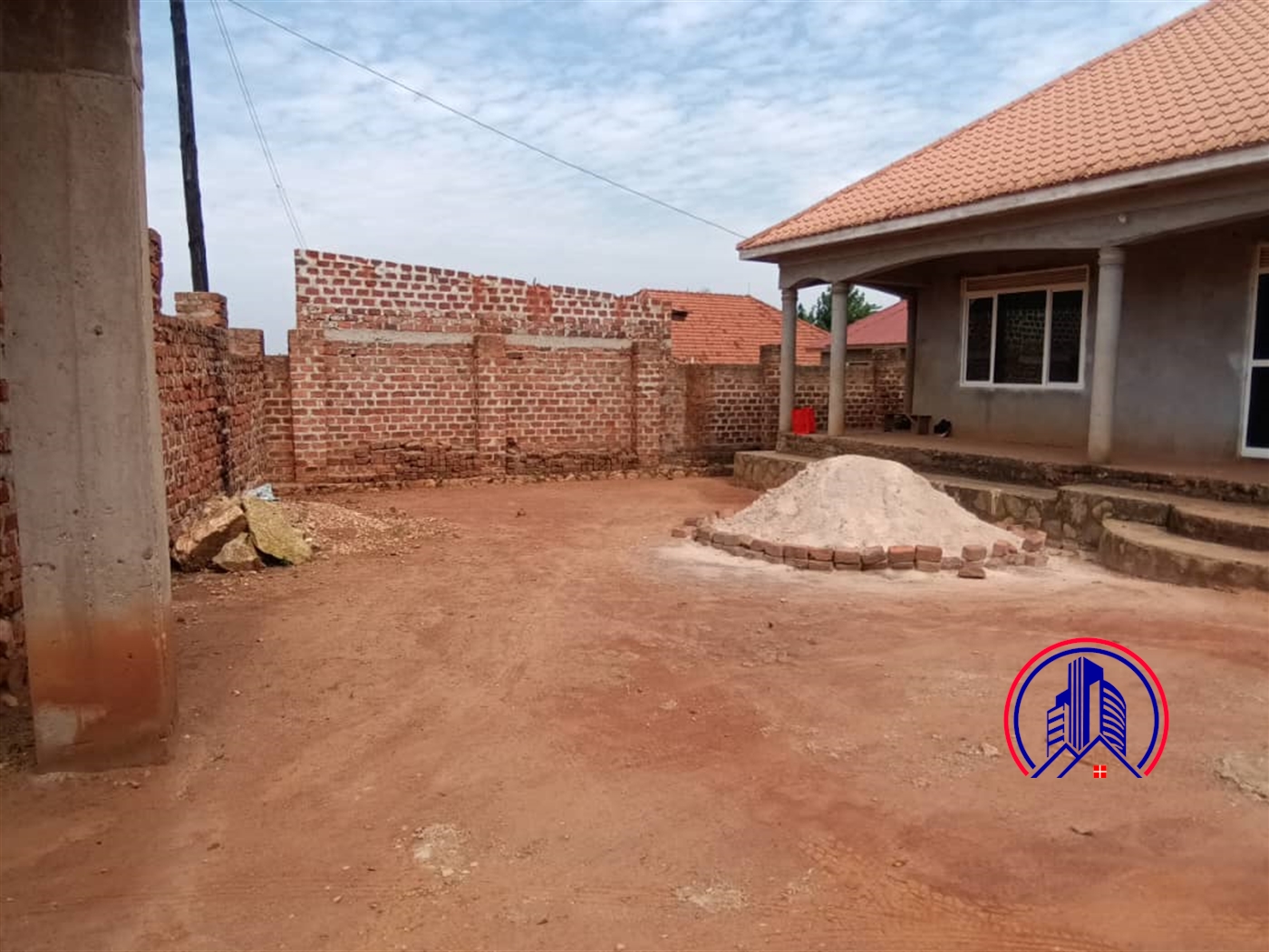 Bungalow for sale in Kitende Wakiso