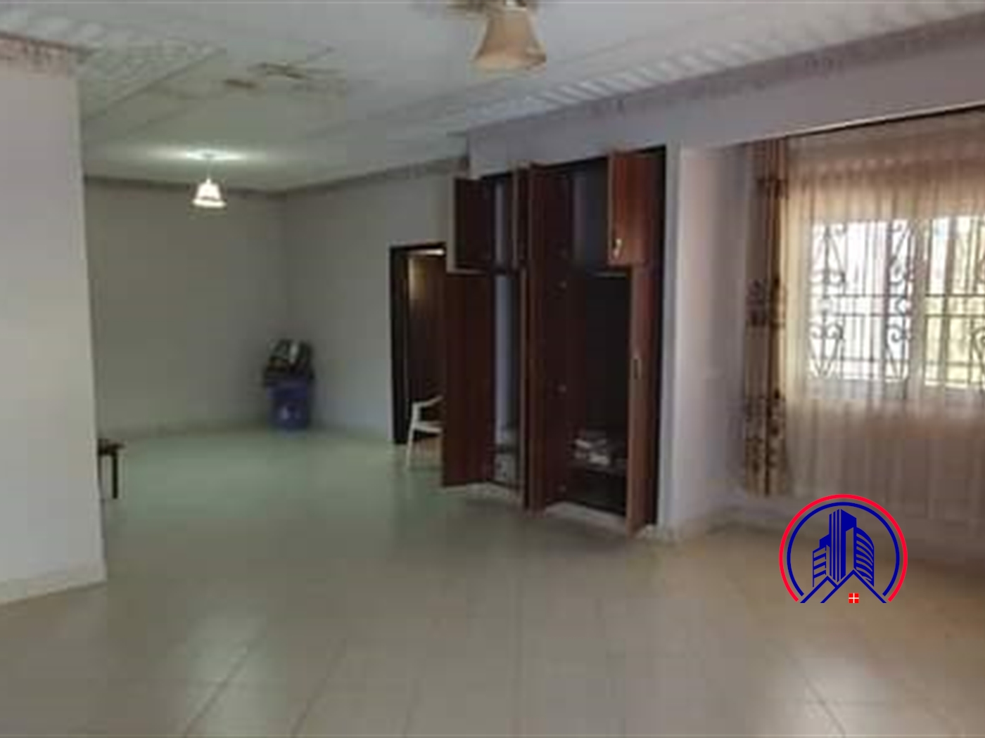 Storeyed house for sale in Kawuku Wakiso