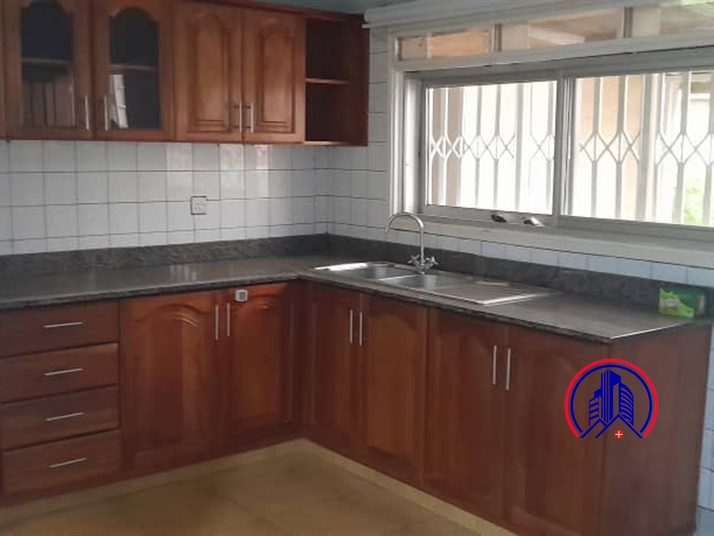 Bungalow for rent in Kololo Kampala