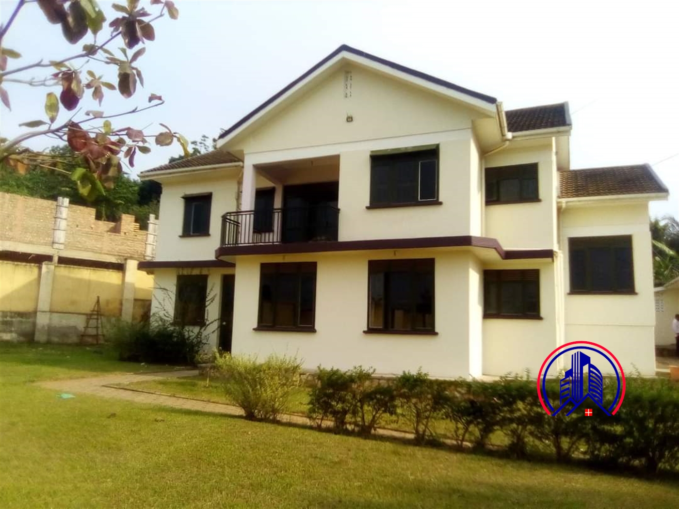 Storeyed house for rent in Muyenga Kampala