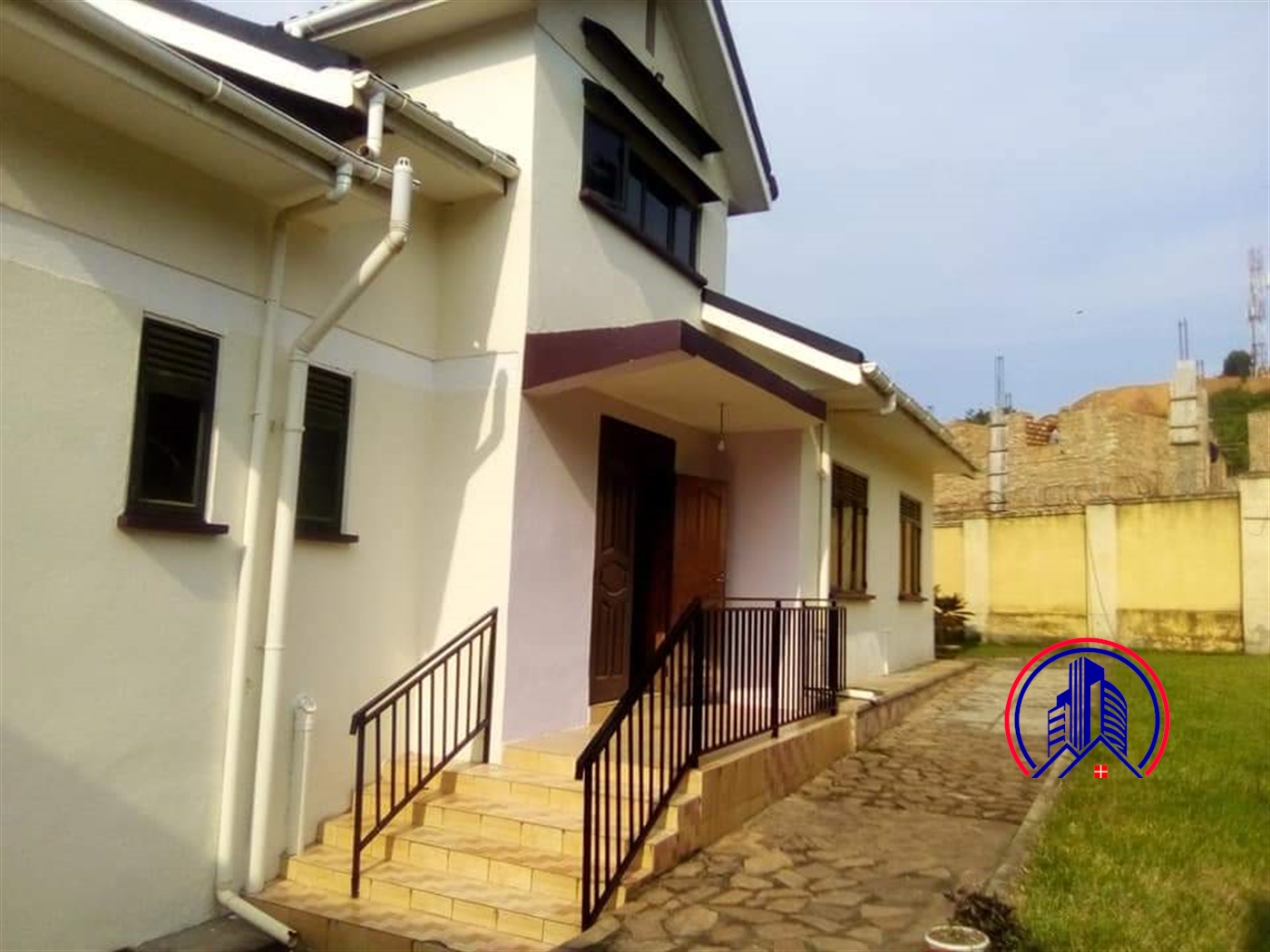 Storeyed house for rent in Muyenga Kampala