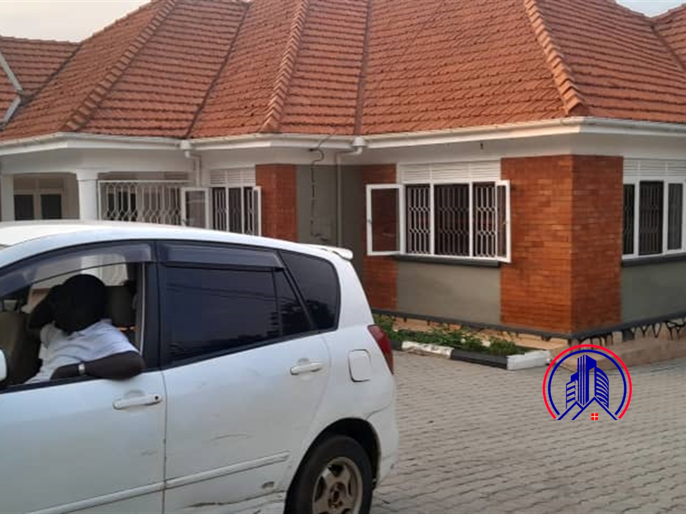 Bungalow for rent in Muyenga Kampala