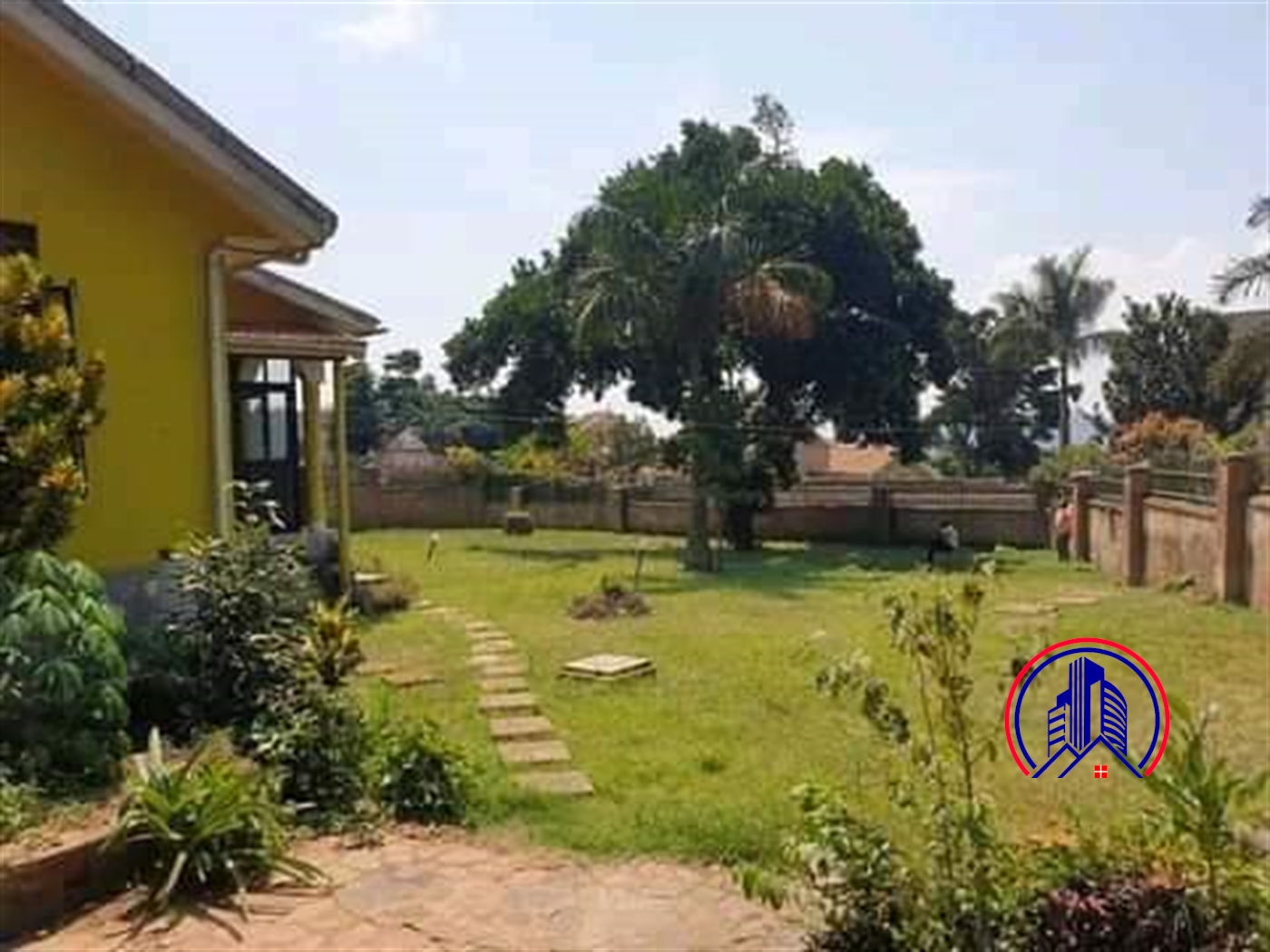 Bungalow for rent in Muyenga Kampala