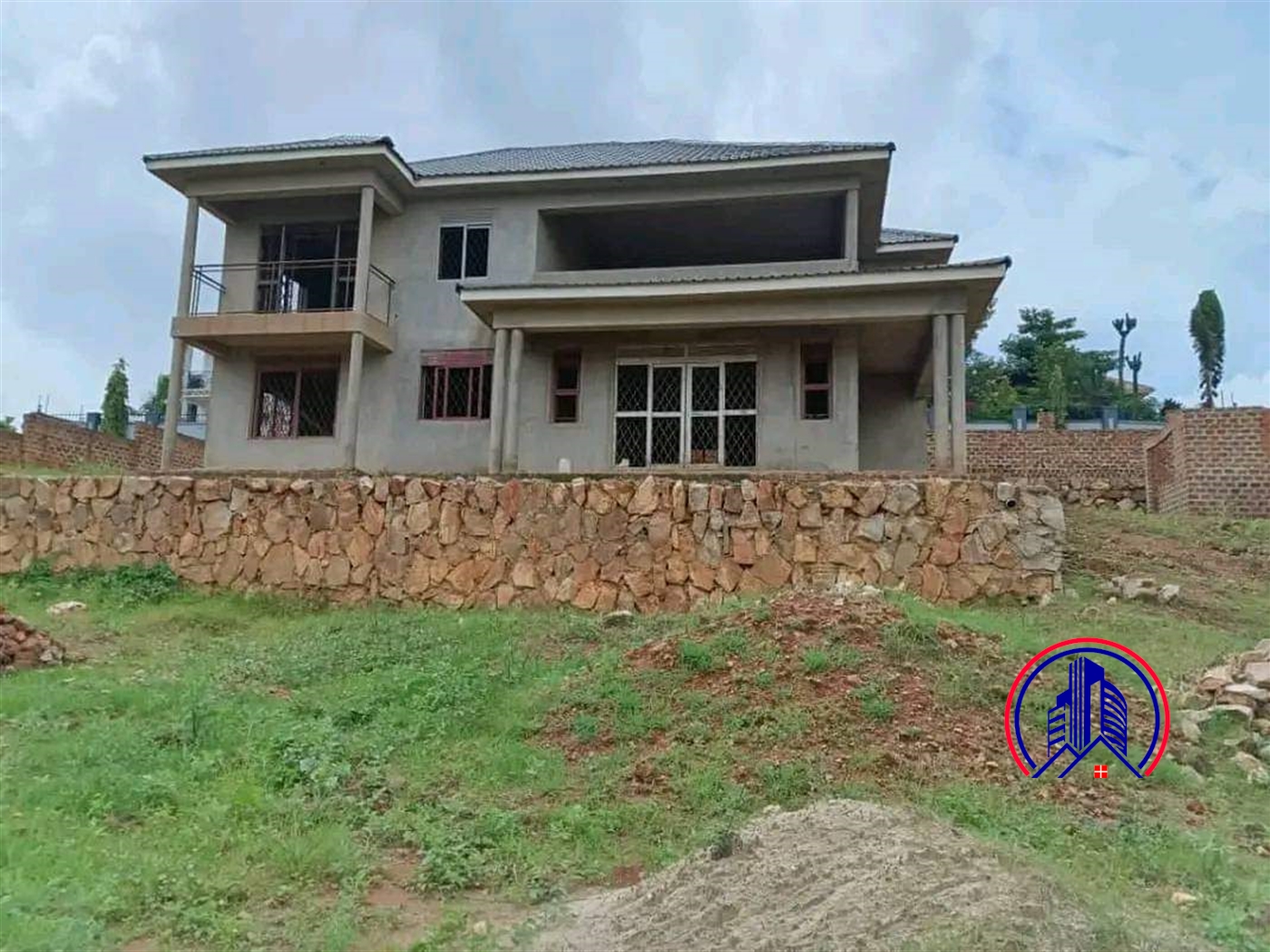 Storeyed house for sale in Namugongo Wakiso