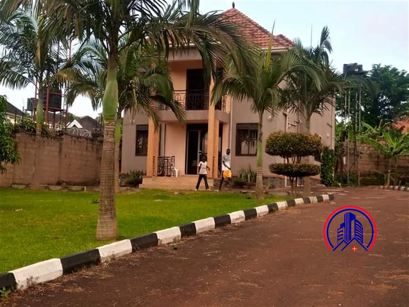 Storeyed house for sale in Kitende Wakiso