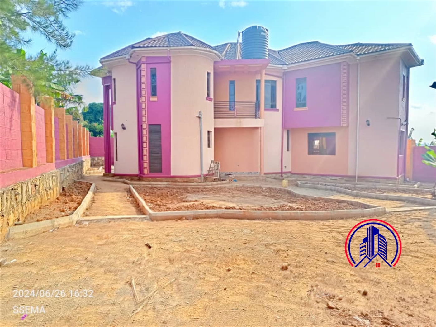 Storeyed house for sale in Buloba Mityana