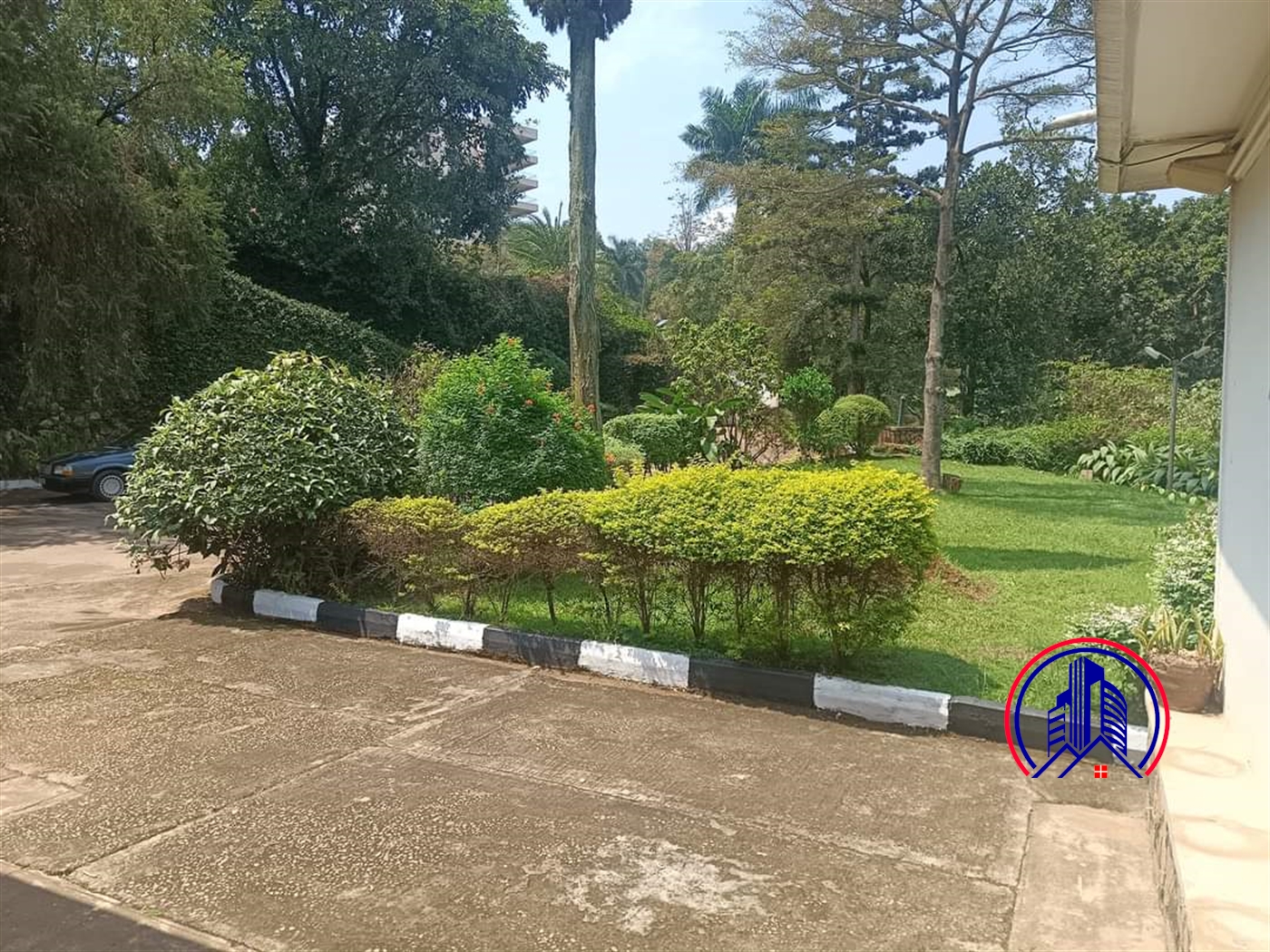 Bungalow for rent in Kololo Kampala