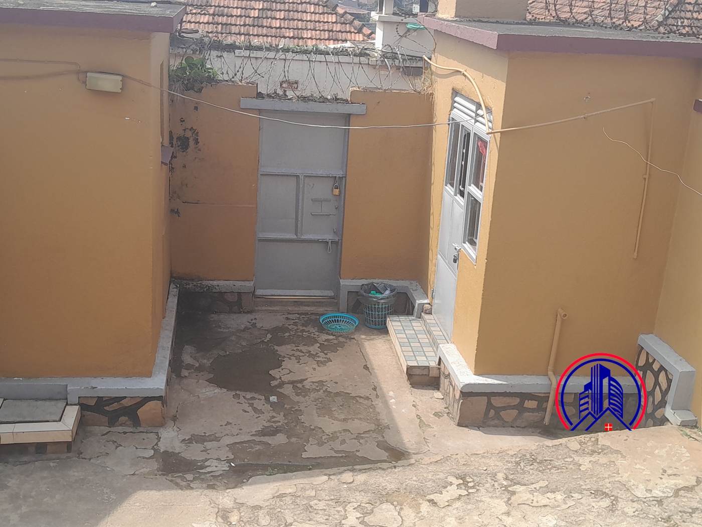 Bungalow for rent in Bukoto Kampala