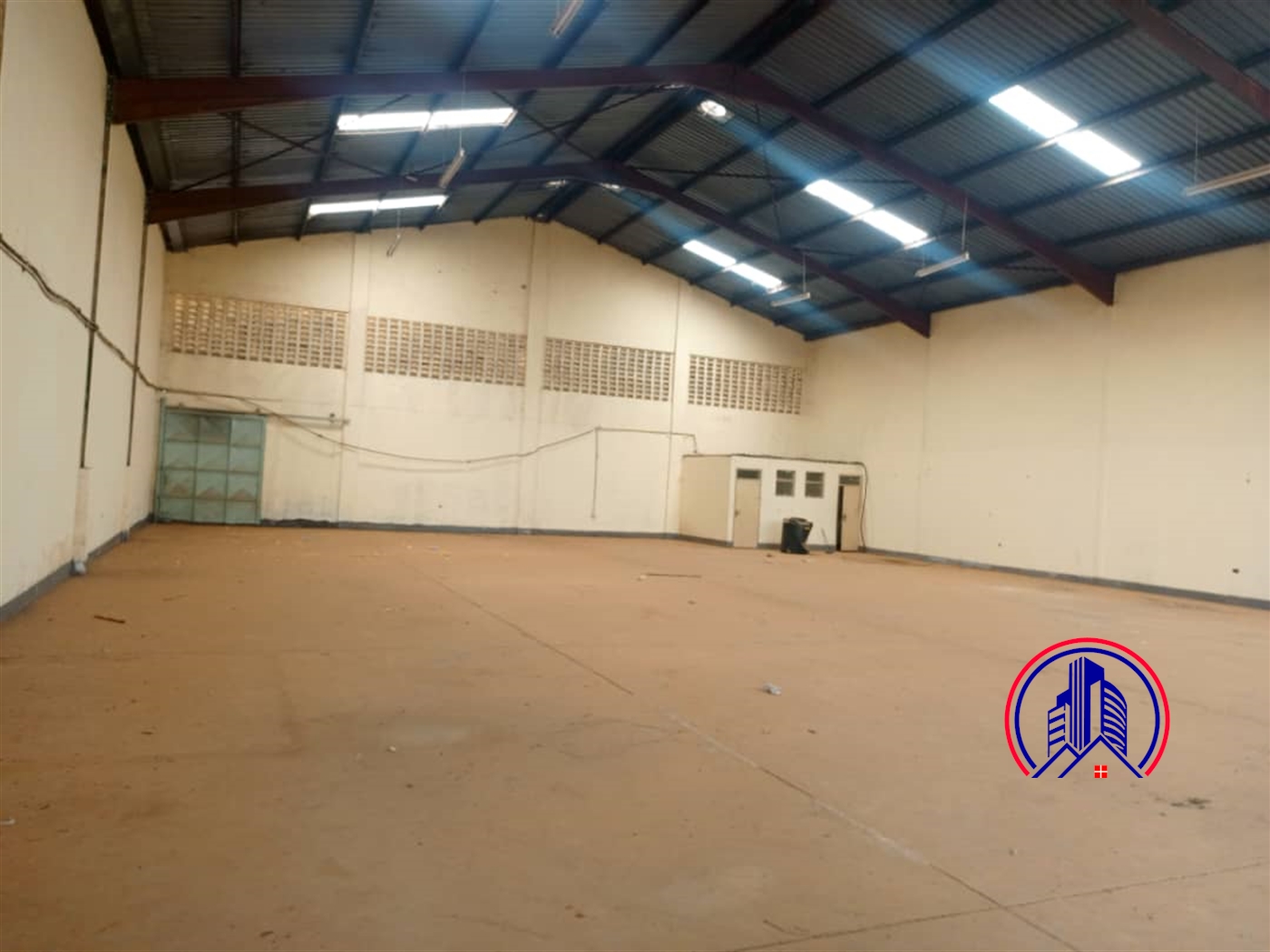 Warehouse for rent in Bweyogerere Wakiso