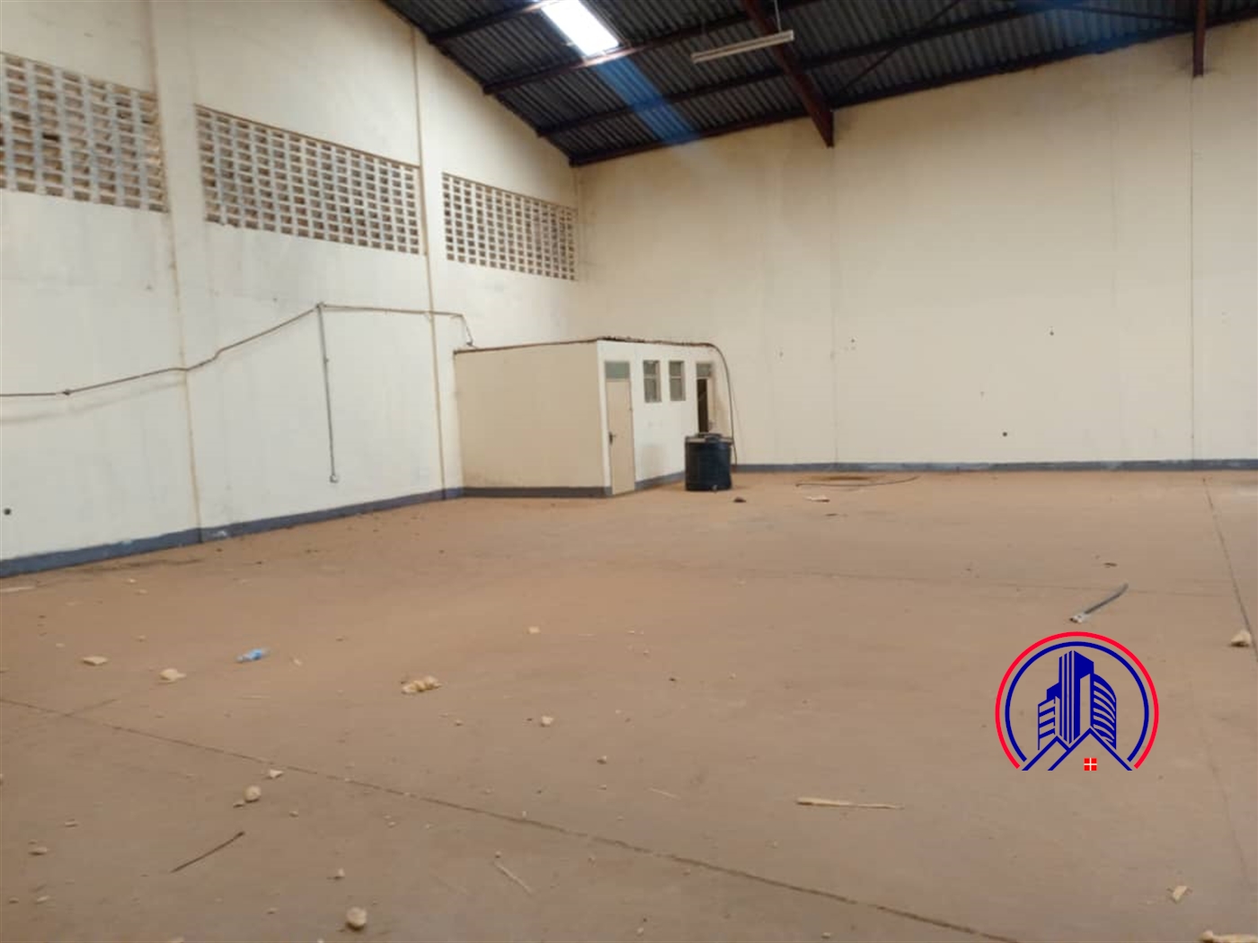 Warehouse for rent in Bweyogerere Wakiso