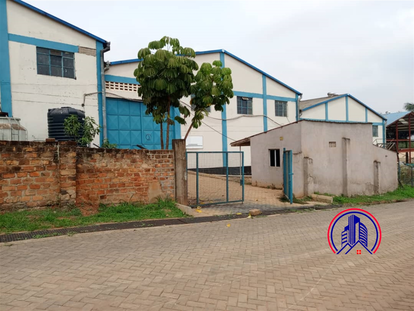 Warehouse for rent in Bweyogerere Wakiso