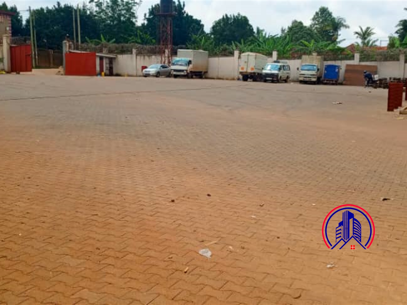 Warehouse for rent in Bweyogerere Wakiso