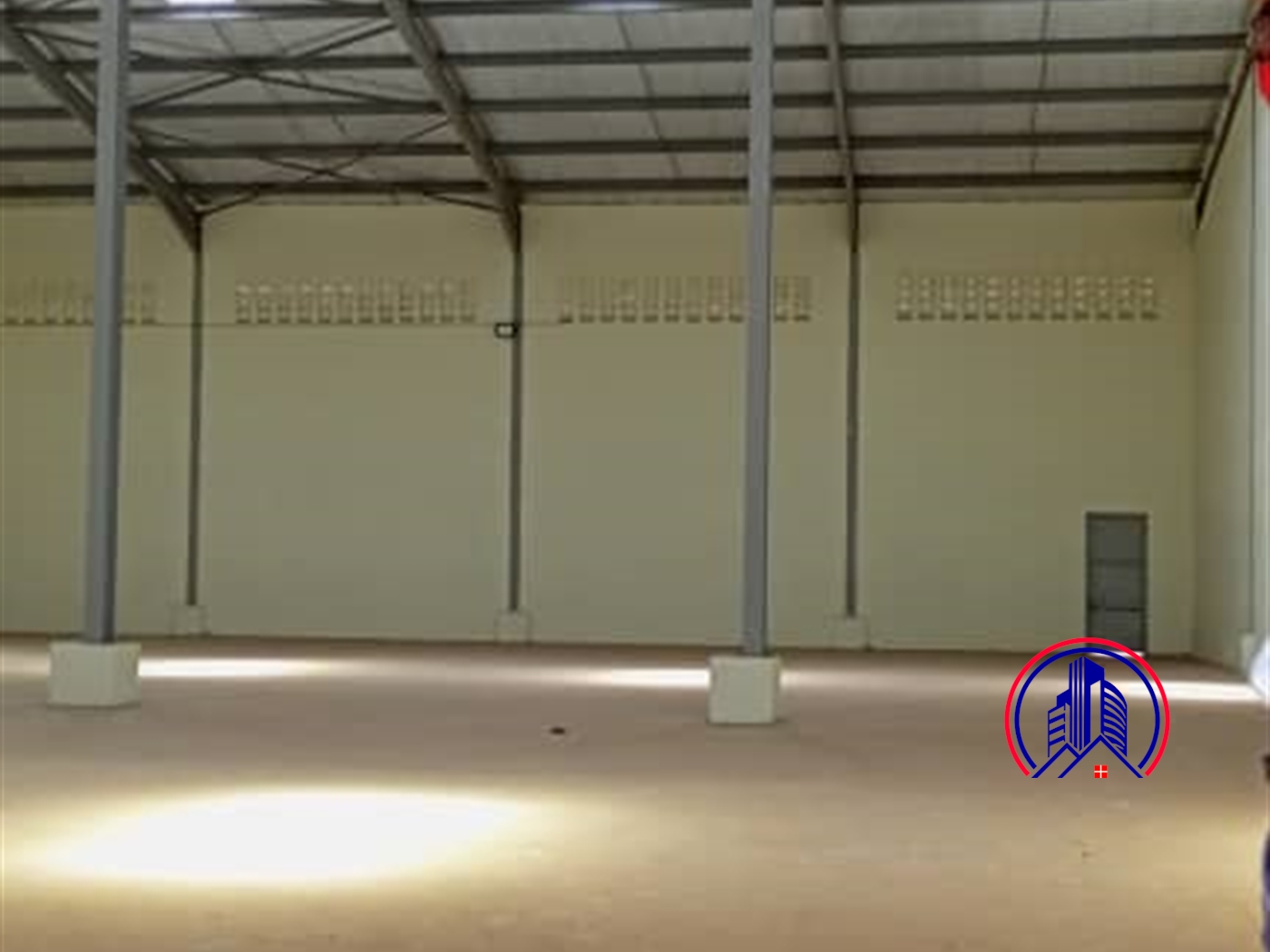 Warehouse for rent in Oldkampal Kampala