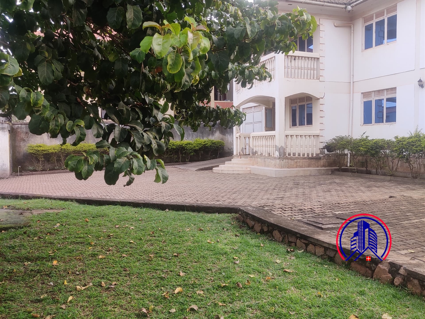 Storeyed house for sale in Kitende Wakiso