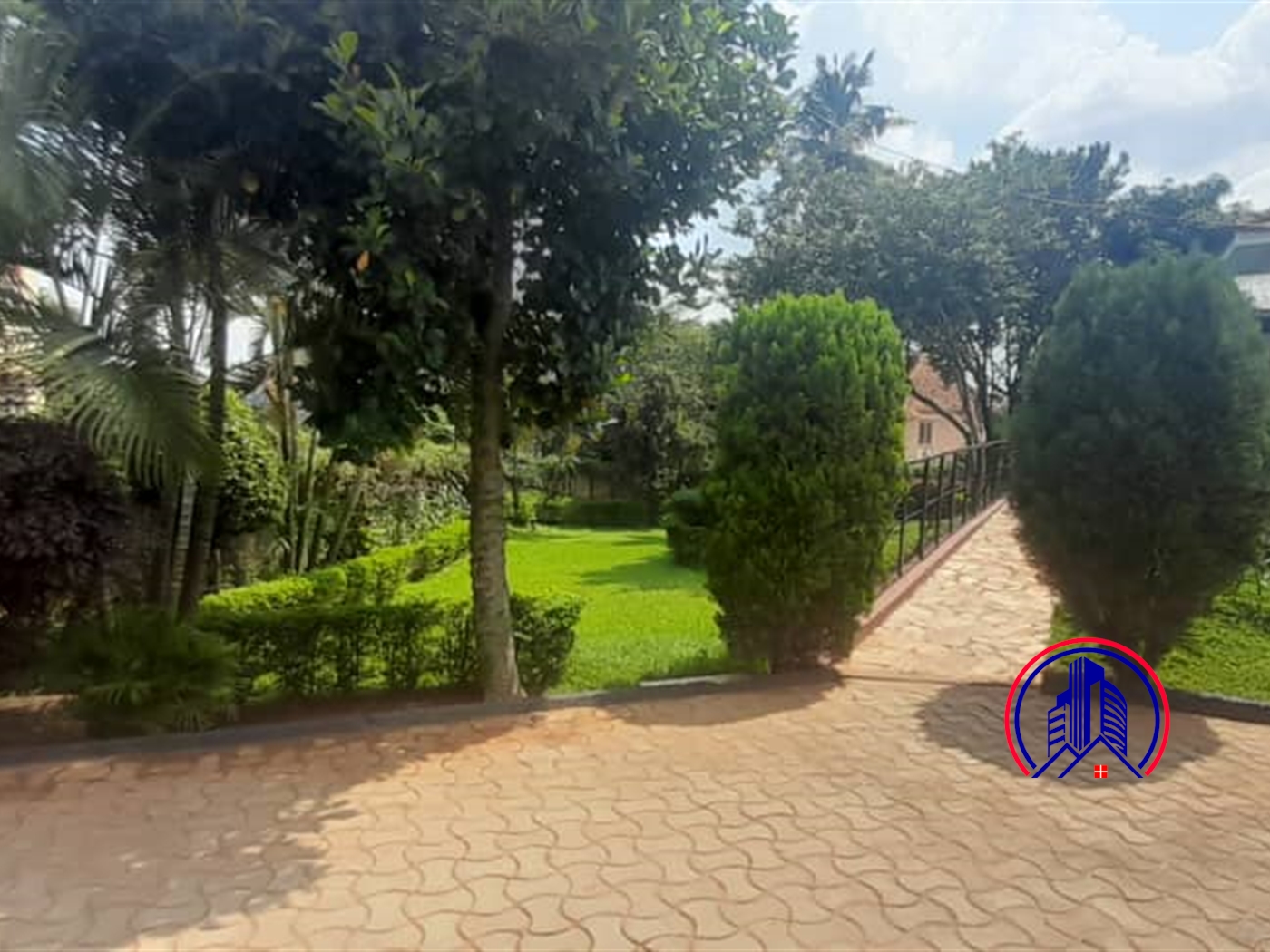 Bungalow for rent in Bukoto Kampala