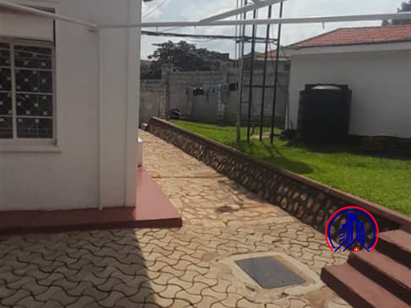 Bungalow for rent in Bukoto Kampala