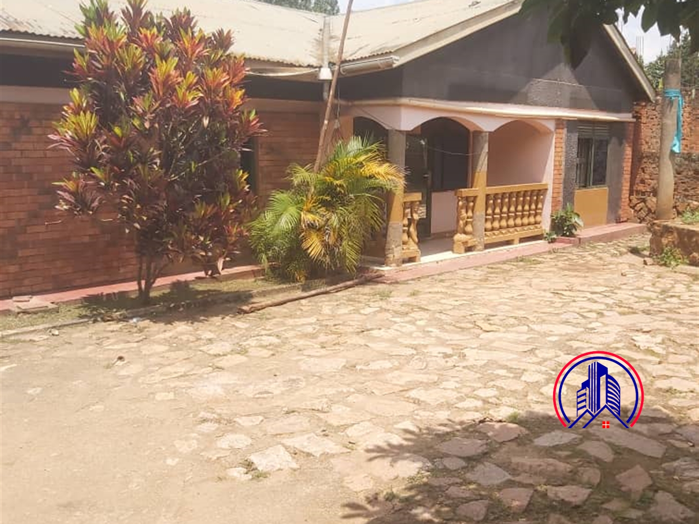 Bungalow for sale in Lwezakajansi Wakiso