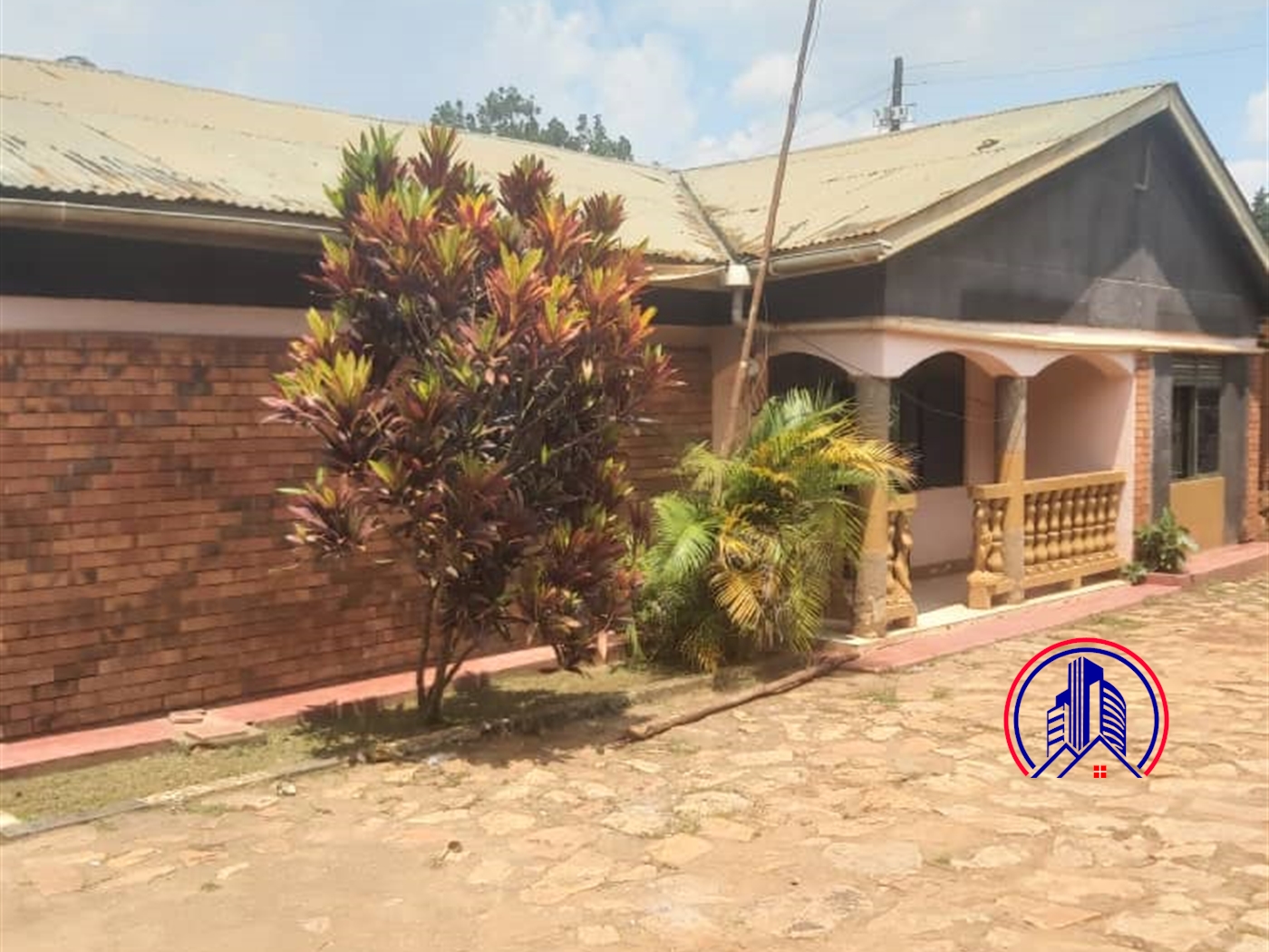 Bungalow for sale in Lwezakajansi Wakiso