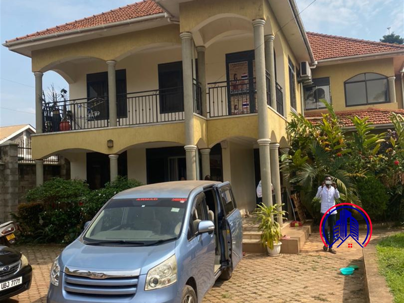 Storeyed house for sale in Munyonyo Kampala