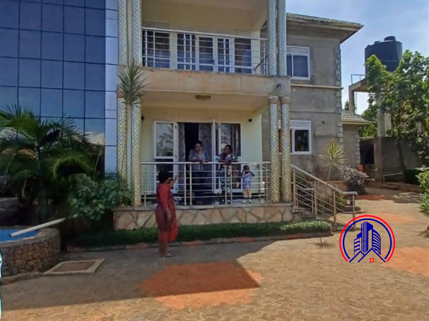 Storeyed house for sale in Kajjansi Wakiso