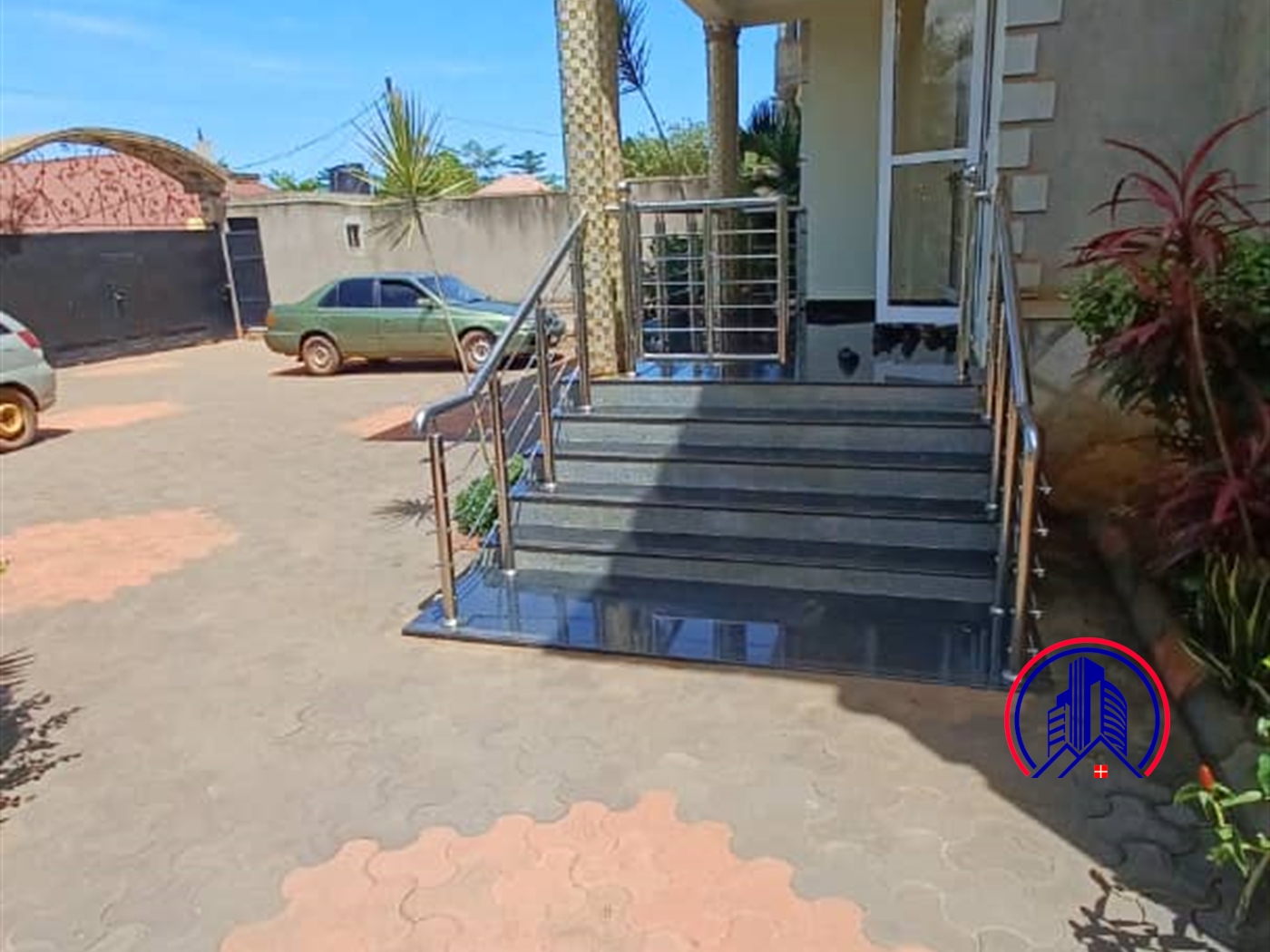 Storeyed house for sale in Kajjansi Wakiso