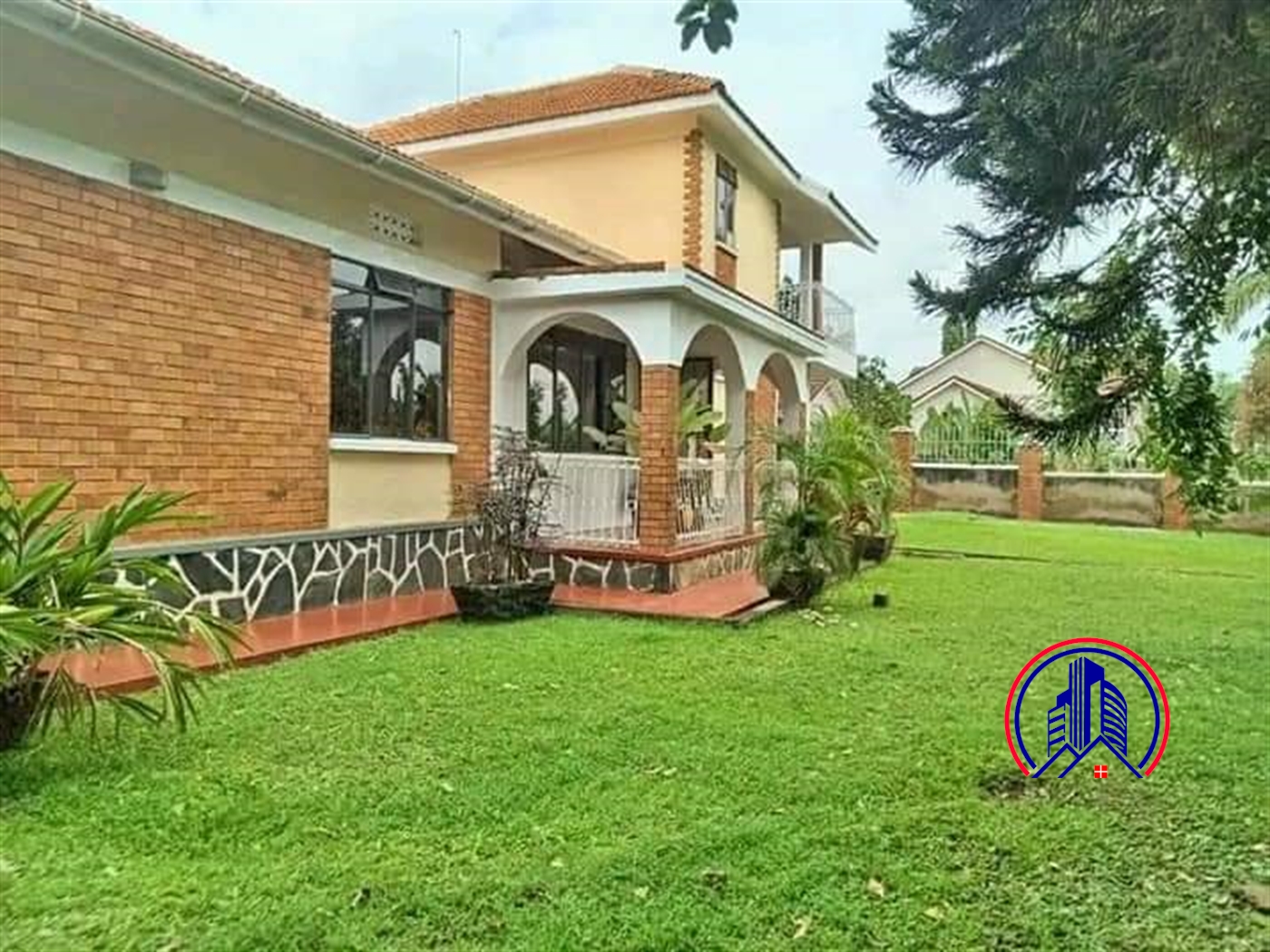 Storeyed house for sale in Mutungo Kampala