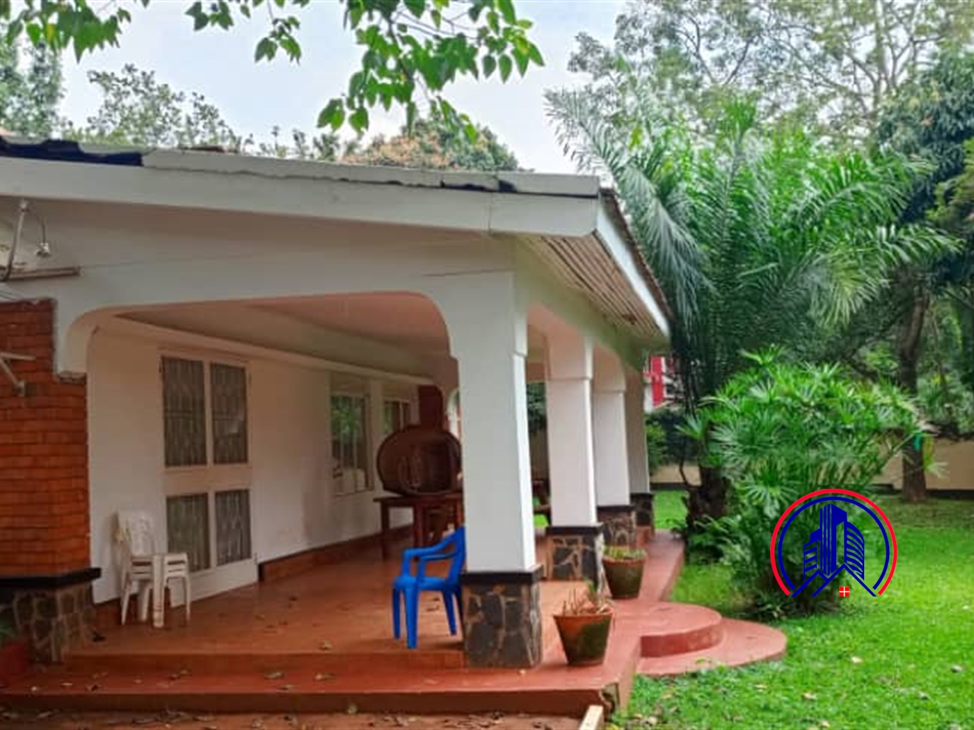 Bungalow for rent in Kololo Kampala