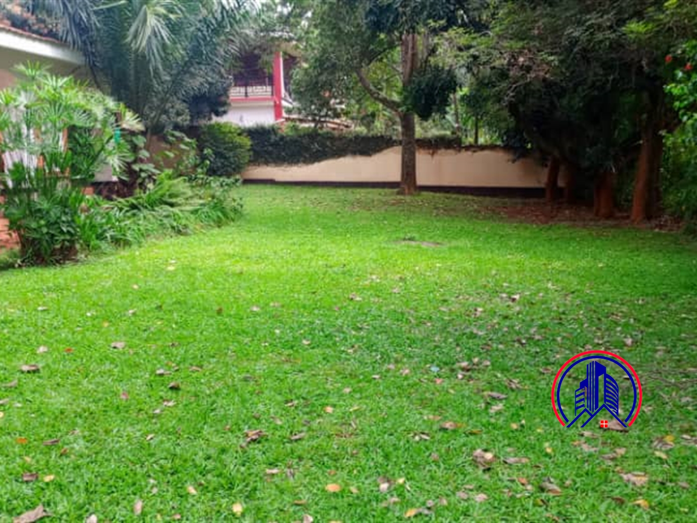 Bungalow for rent in Kololo Kampala