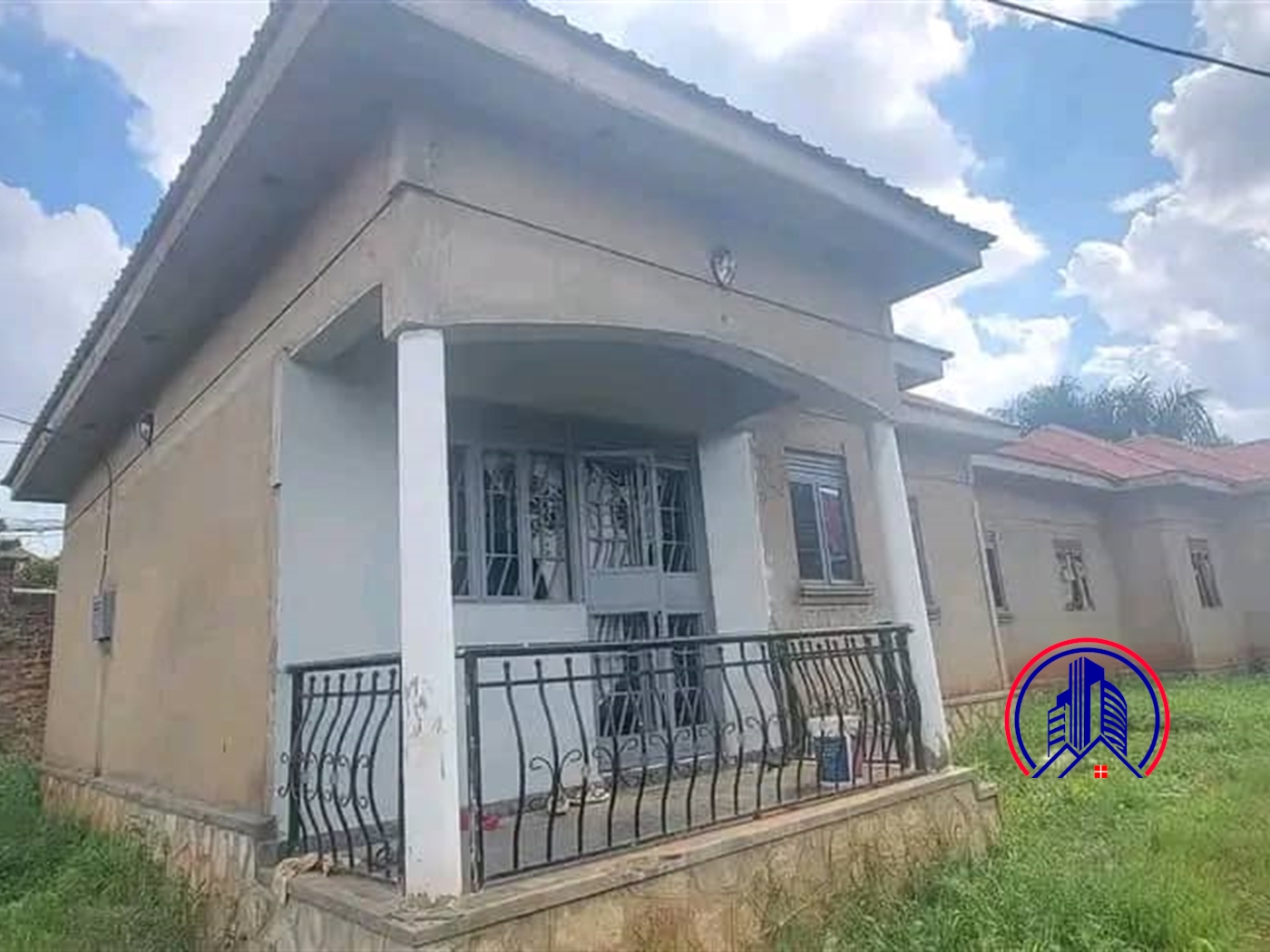 Duplex for sale in Kyanja Kampala