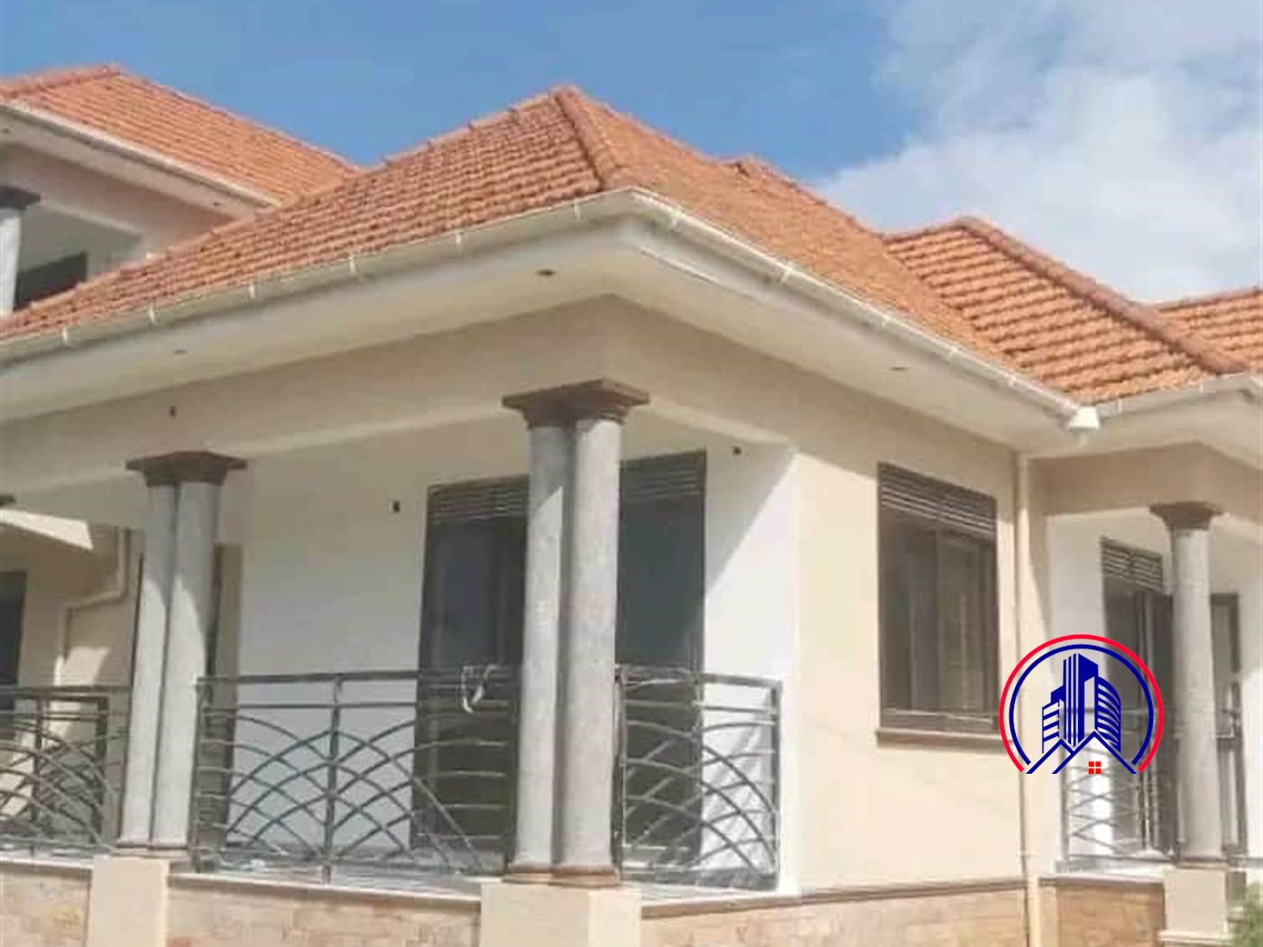 Storeyed house for sale in Kitende Wakiso