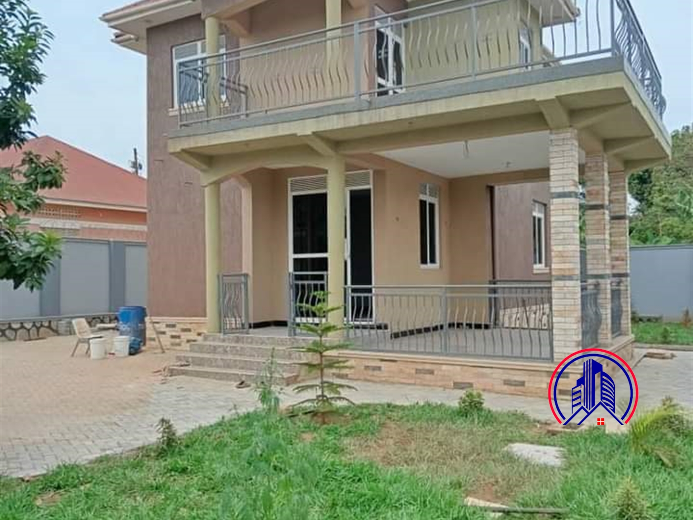 Storeyed house for sale in Bweyakajjansi Wakiso