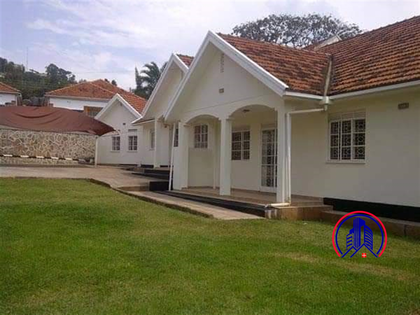 Semi Detached for rent in Muyenga Kampala