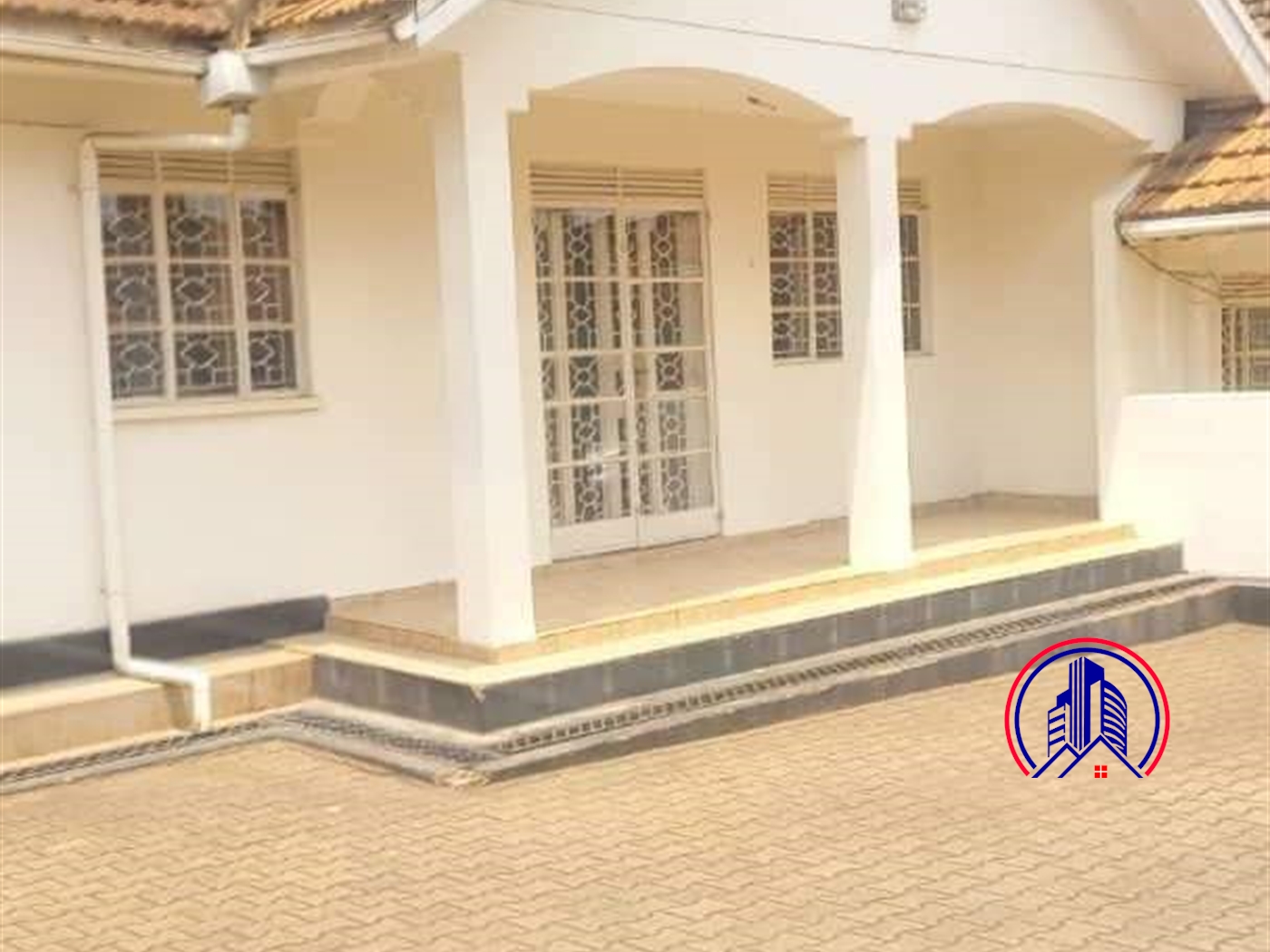 Semi Detached for rent in Muyenga Kampala