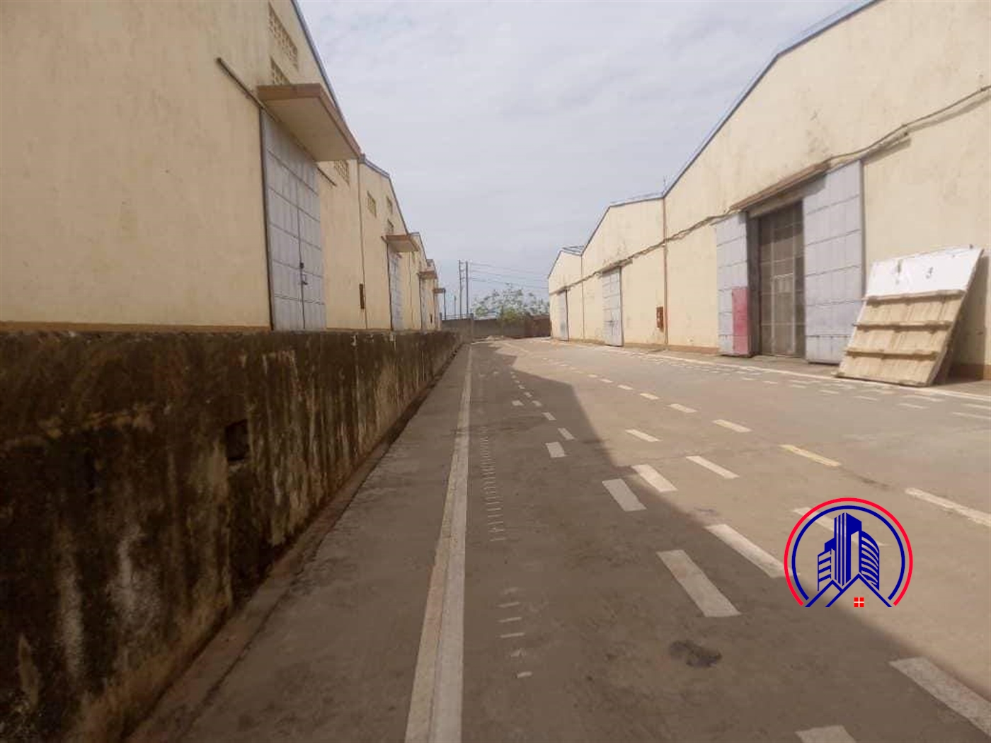 Warehouse for rent in Luzira Kampala