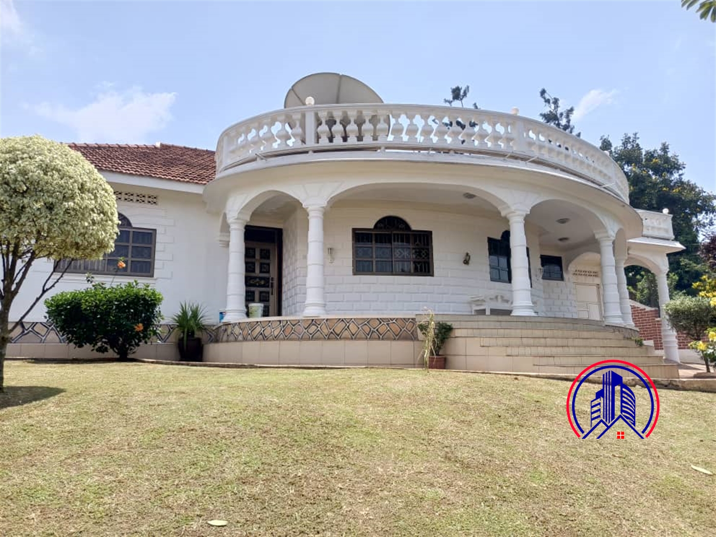 Storeyed house for sale in Makindye Kampala