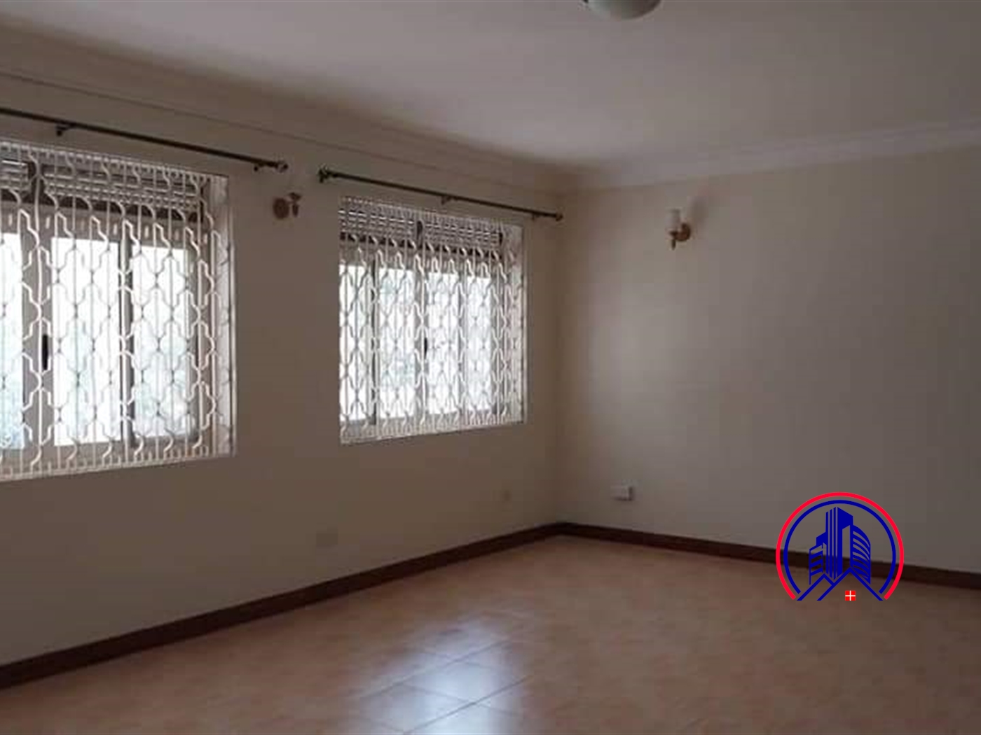 Storeyed house for rent in Bugoloobi Kampala